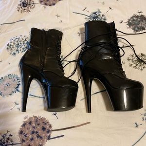 7” fetish boots